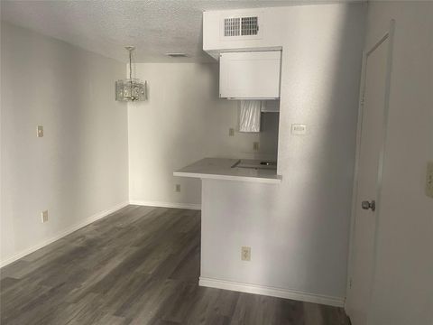 Tiny photo for 7402 Alabonson Rd Rd #309, Houston, TX 77088 (MLS # 97113595)