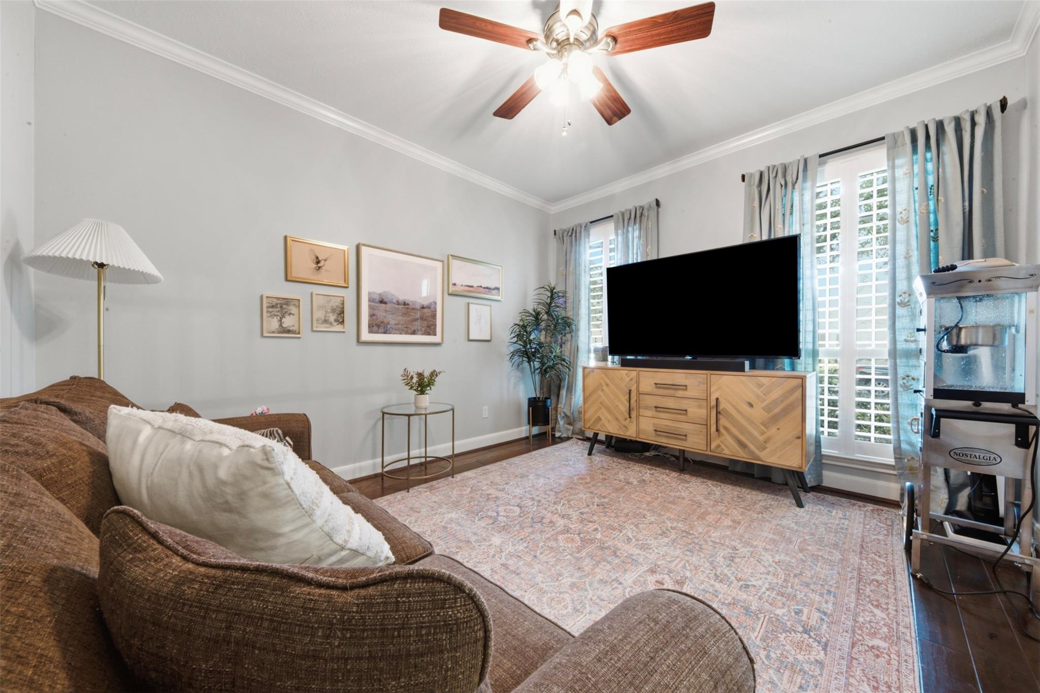 11806 Rue Saint Lazare Court
