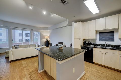 Photo of 3505 Sage Road #308, Houston, TX 77056 (MLS # 12194375)