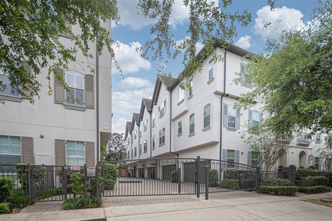 Photo of 4031 Bellefontaine Street #117, Houston, TX 77025 (MLS # 38189206)