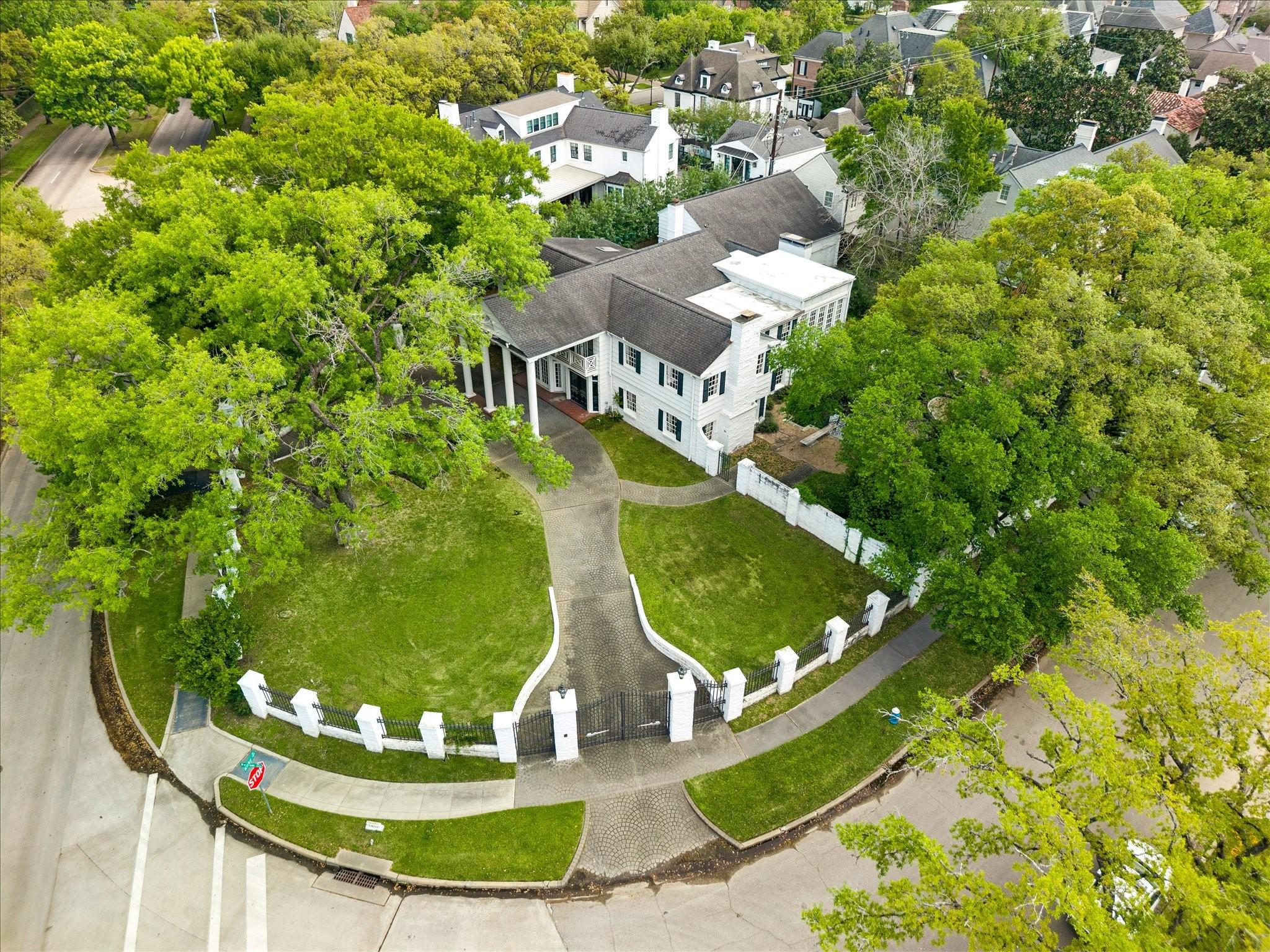 1811 Kirby Drive
