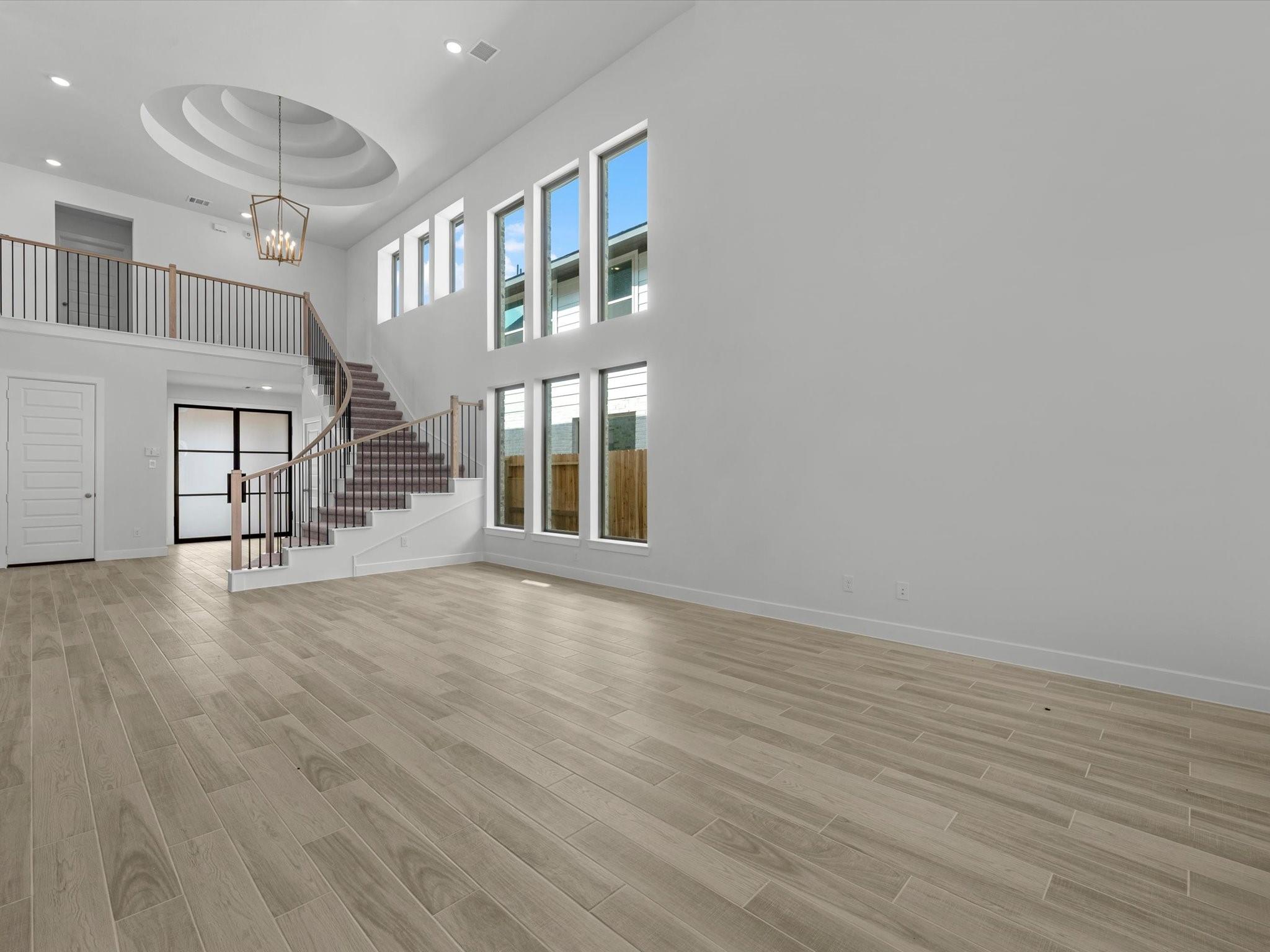 111 Candlelight Ridge Court
