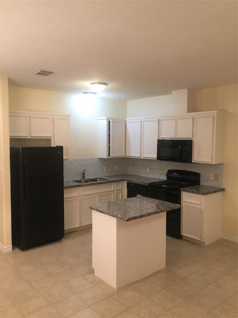 Photo of 10642 Logger Pine Trail #B, Houston, TX 77088 (MLS # 87628032)