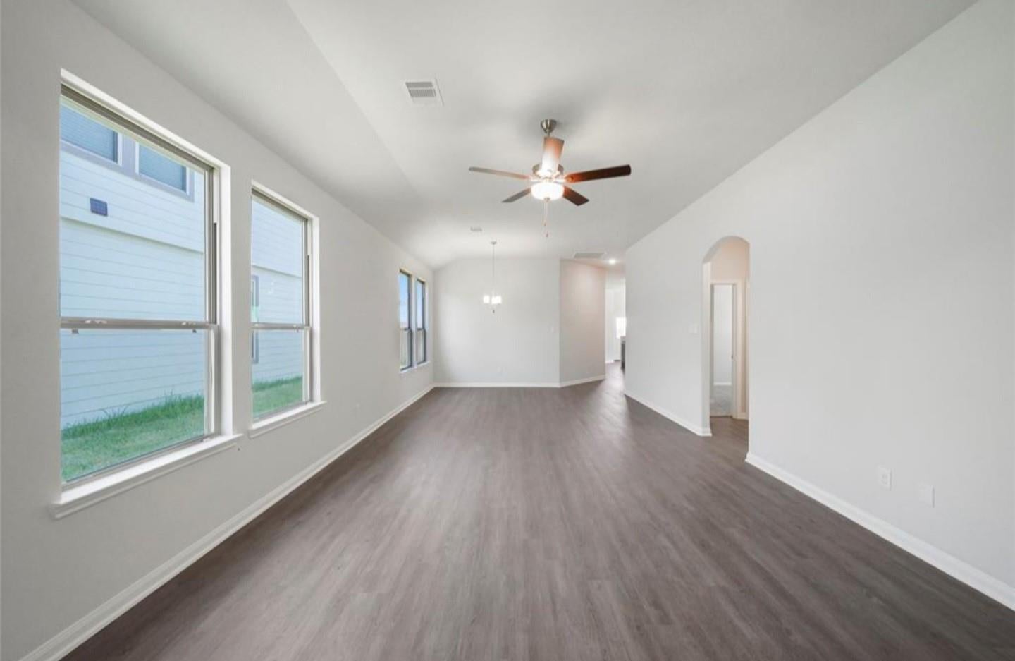 207 Tejas Village Parkway