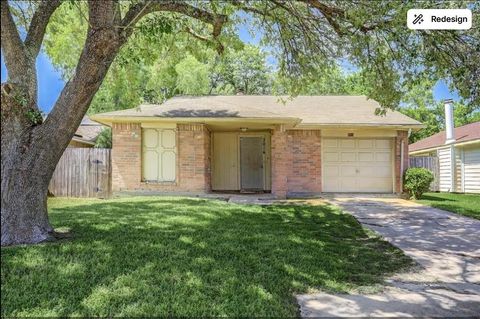 Photo of 3014 Windy Royal Drive, Houston, TX 77045 (MLS # 78418677)
