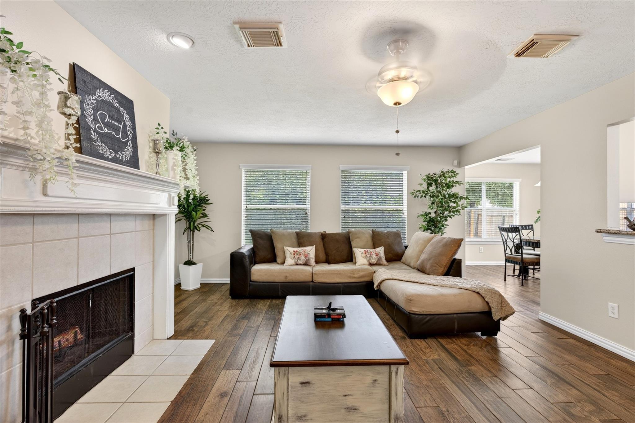 6002 Sandy Creek Drive