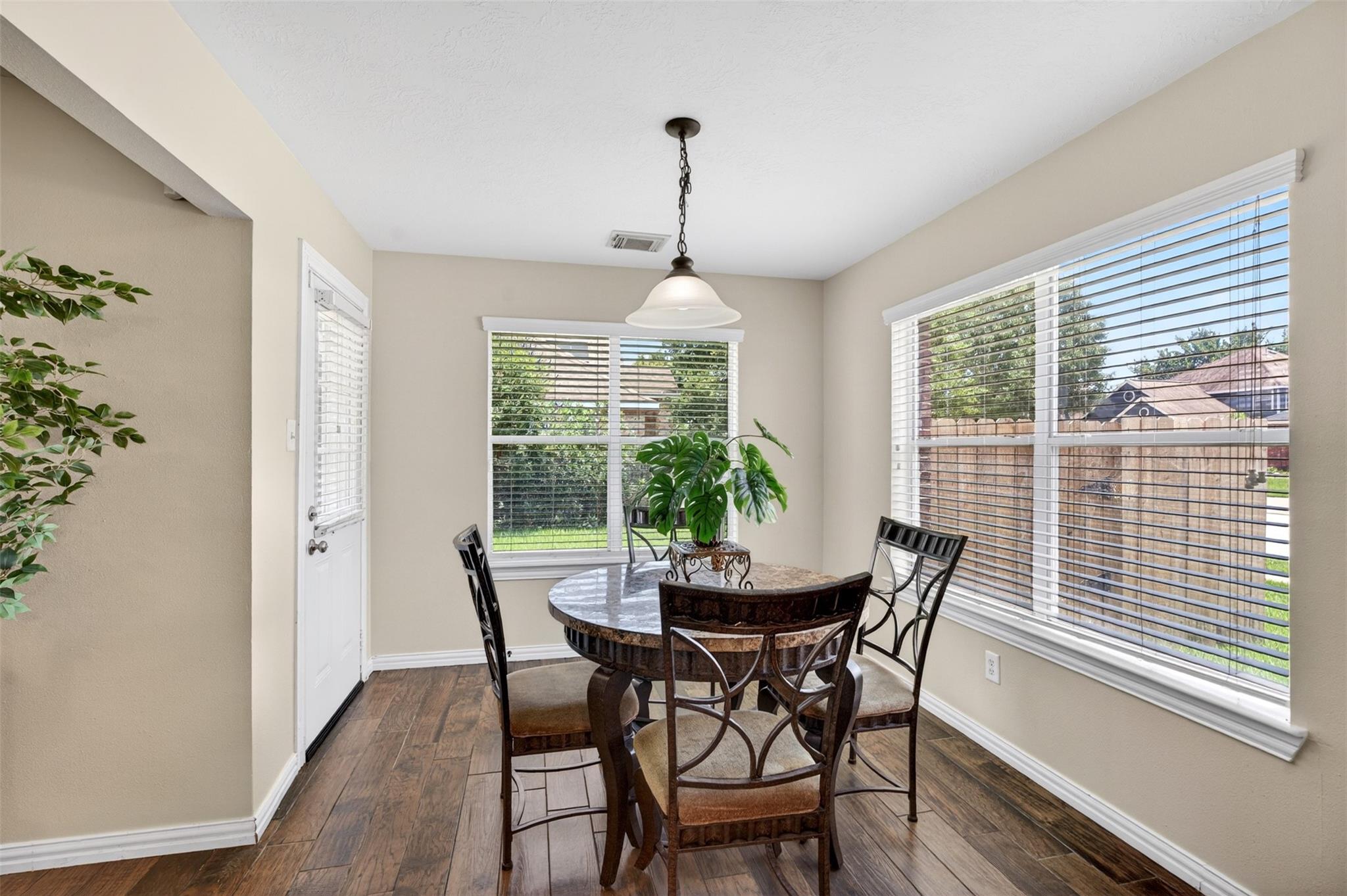 6002 Sandy Creek Drive
