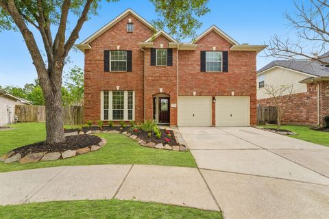 Photo of 13522 Summer Villa Lane, Houston, TX 77044 (MLS # 29037210)