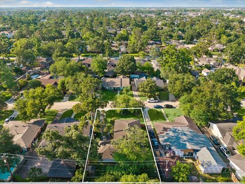 Photo of 7119 Shavelson Street, Houston, TX 77055 (MLS # 10511963)
