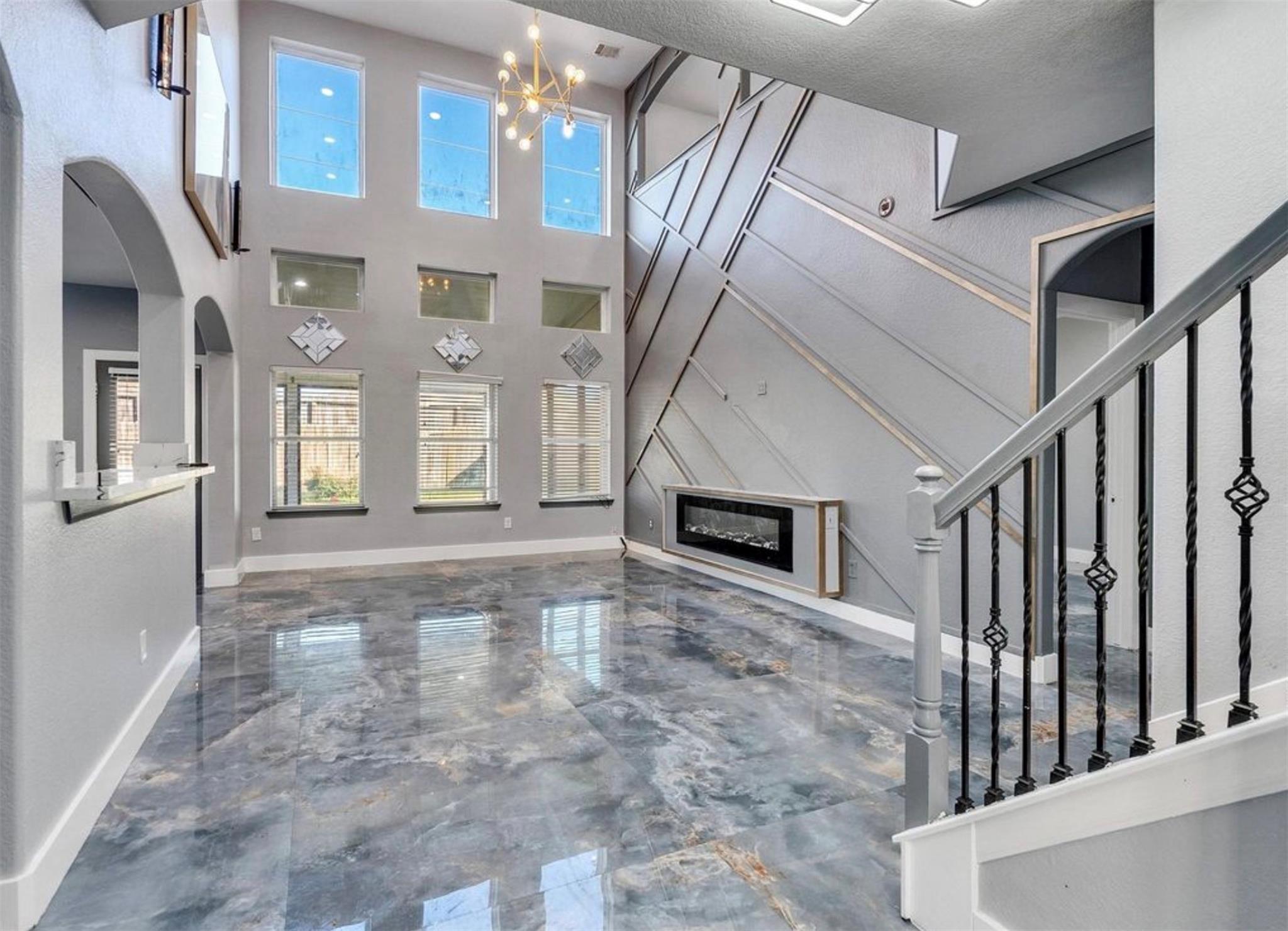 12119 Golden Oasis Lane