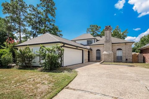 Photo of 20003 Atasca Villas Drive, Humble, TX 77346 (MLS # 46682335)