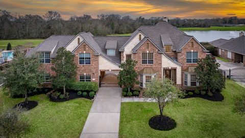 Photo of 20803 Fairhaven Crossing Drive, Cypress, TX 77433 (MLS # 25301195)