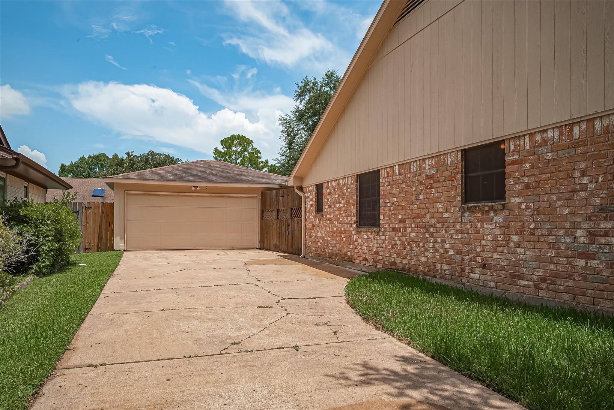 3518 Rolling Green Lane