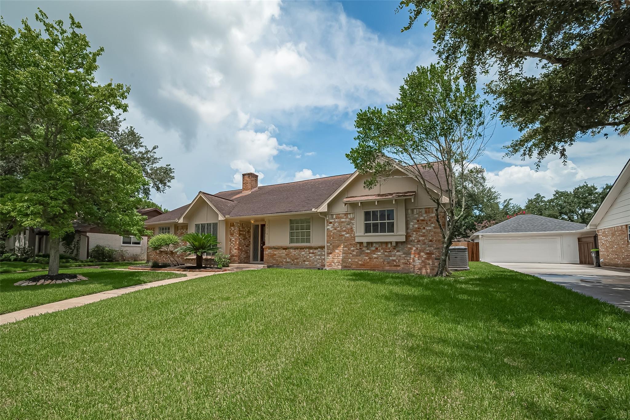 3518 Rolling Green Lane