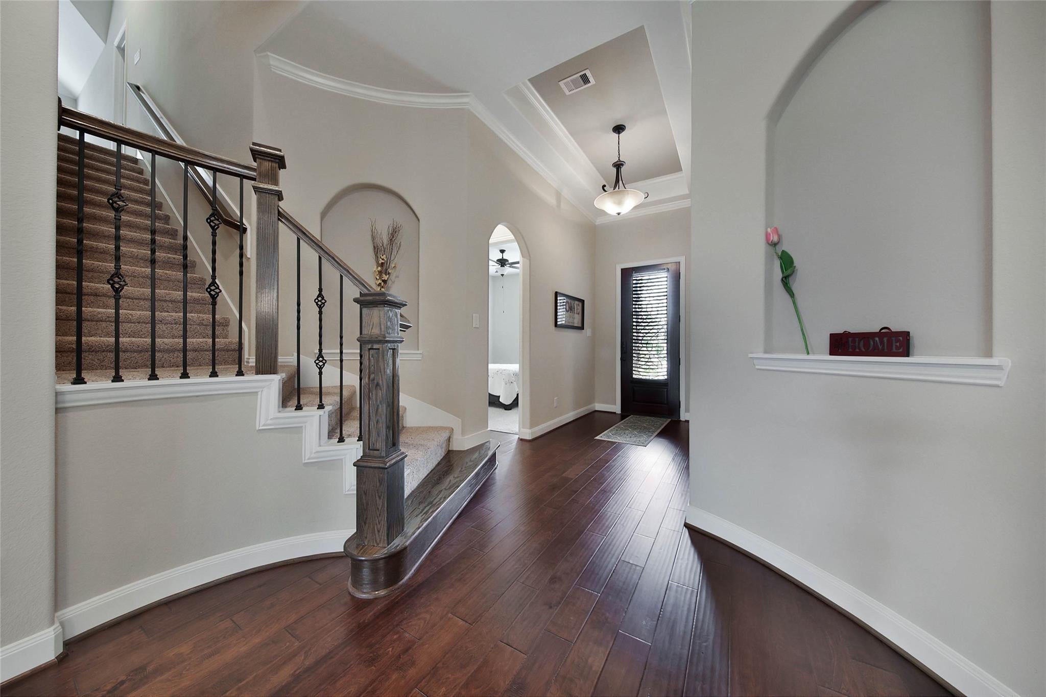 2718 Carriage Hollow Lane
