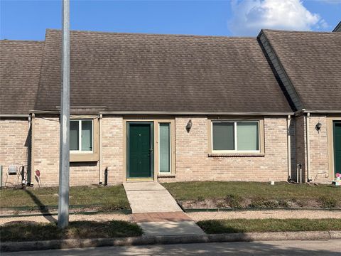 Photo of 15522 Blake Way Street, Houston, TX 77032 (MLS # 13794354)