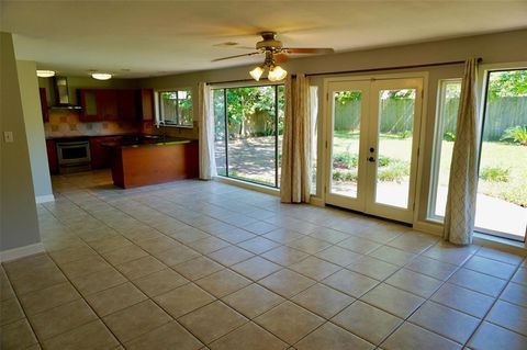 Photo of 9538 Meadowglen Lane, Houston, TX 77063 (MLS # 7808804)