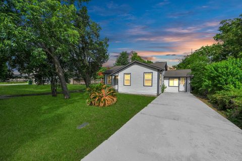 Tiny photo for 7004 Conley Street, Houston, TX 77021 (MLS # 46399432)