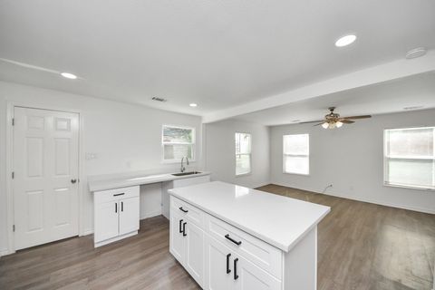 Tiny photo for 7004 Conley Street, Houston, TX 77021 (MLS # 46399432)