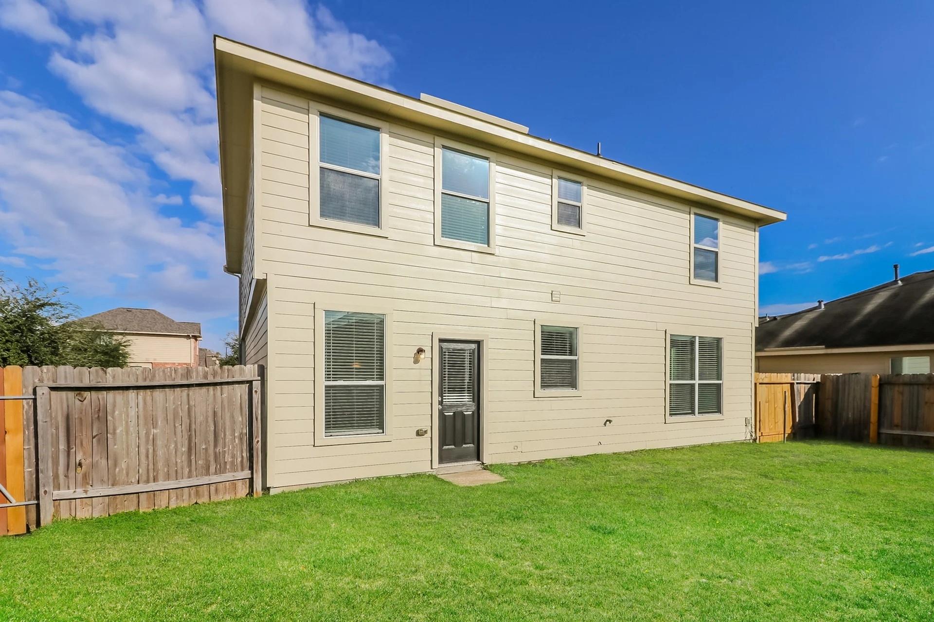2615 Verano Drive