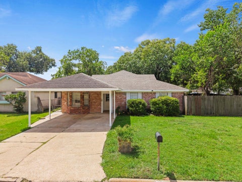 Photo of 10102 Valley Breeze Drive, Houston, TX 77078 (MLS # 66451436)