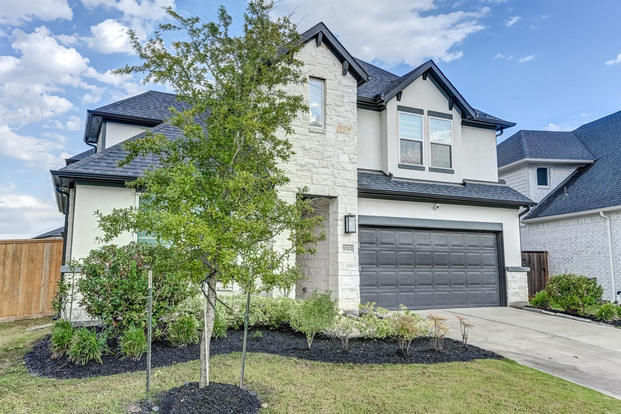 9522 Rialto Creek Drive