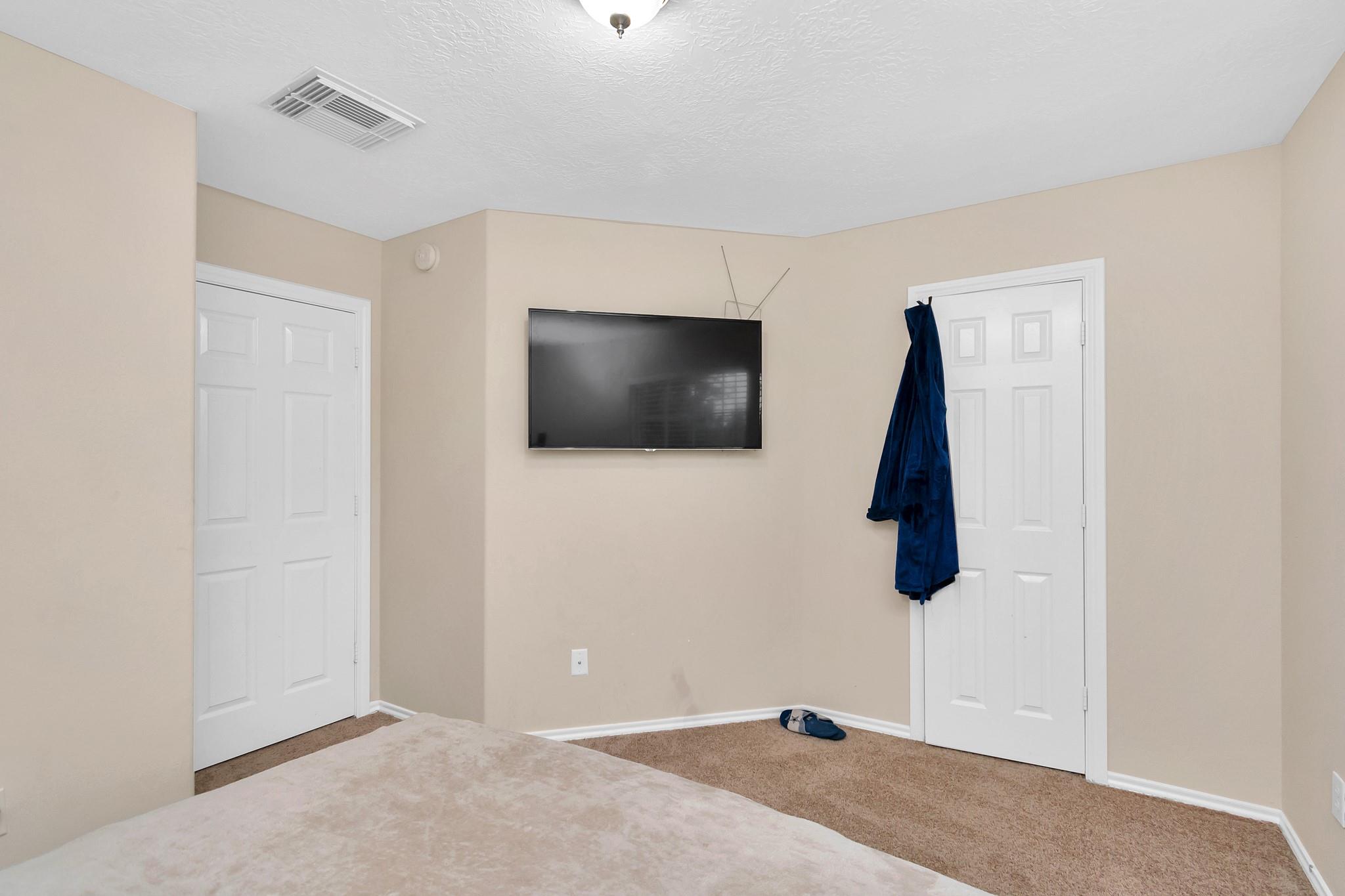 25251 Bentle Glen Ln