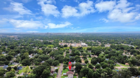 Tiny photo for 702 Ruth Street, Baytown, TX 77520 (MLS # 97329541)