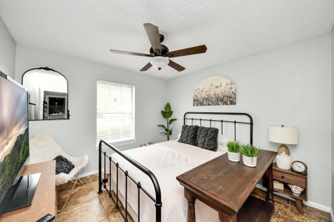 Tiny photo for 702 Ruth Street, Baytown, TX 77520 (MLS # 97329541)