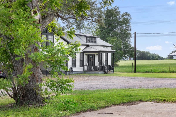 1013 PARK PRAIRIE RD, FAYETTEVILLE, TX 78940 - Image 1b60adcd1f7feeb14929f0fd3f66ca95/1139233693