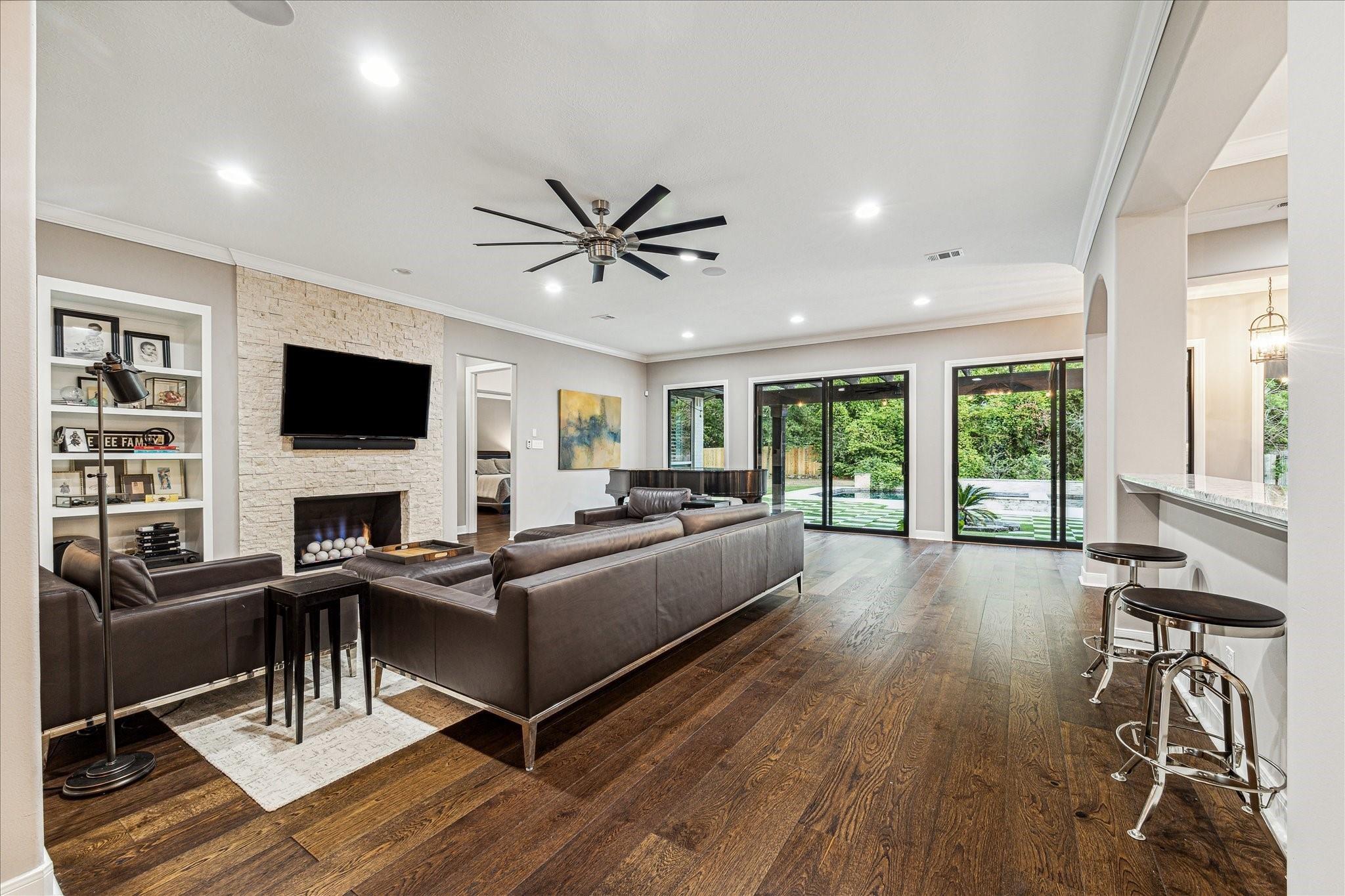 19 Grogans Point Court