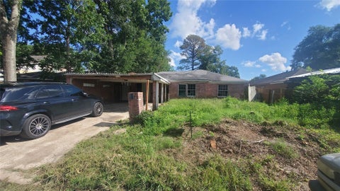 Photo of 4821 Burma Road, Houston, TX 77033 (MLS # 83408771)