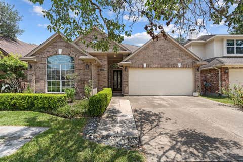 Photo of 1214 Muirfield Place, Houston, TX 77055 (MLS # 49493543)
