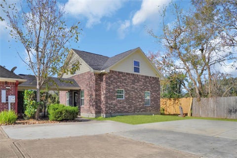 Photo of 2202 Koster Road, Alvin, TX 77511 (MLS # 94537940)