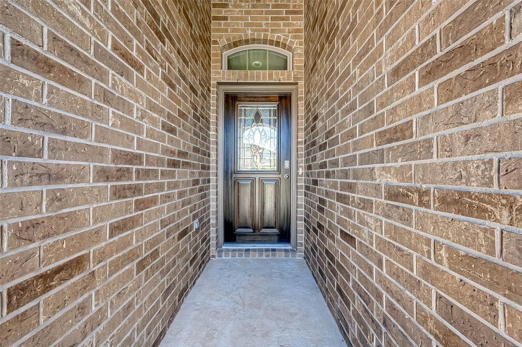 8527 Golden Field Drive