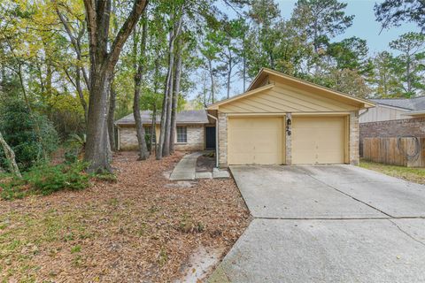 Photo of 26 W Broken Oak Court, The Woodlands, TX 77381 (MLS # 66277793)