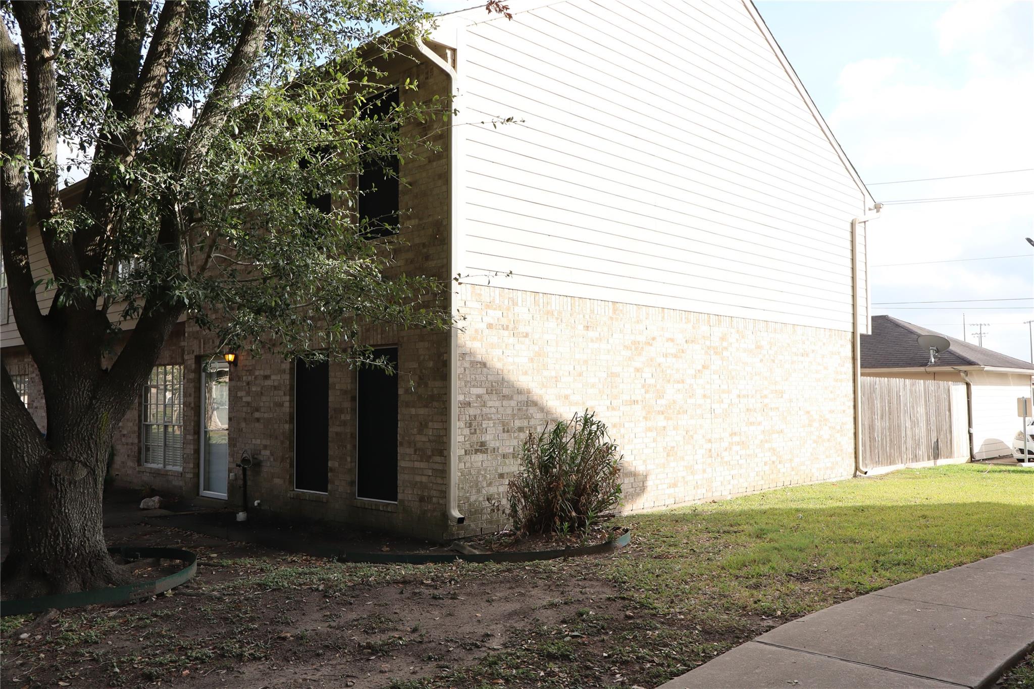 1063 Birnham Woods Boulevard