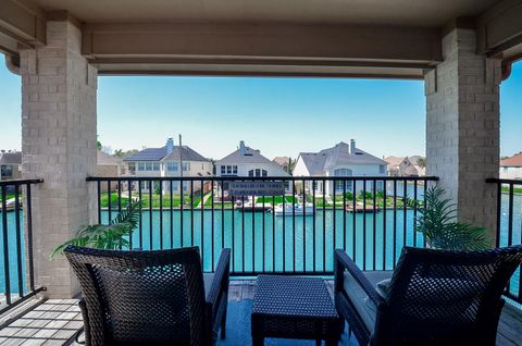 Photo of 14306 Manorbier Lane, Sugar Land, TX 77498 (MLS # 80619283)