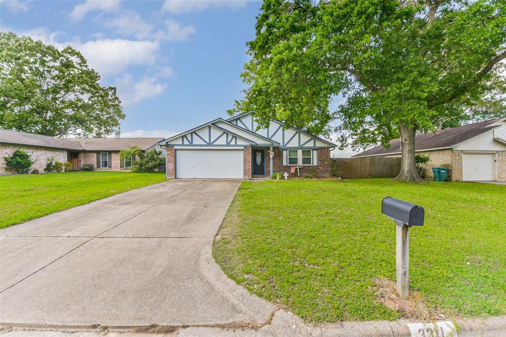 Photo of 3311 Santana Drive, Porter, TX 77365 (MLS # 95697376)