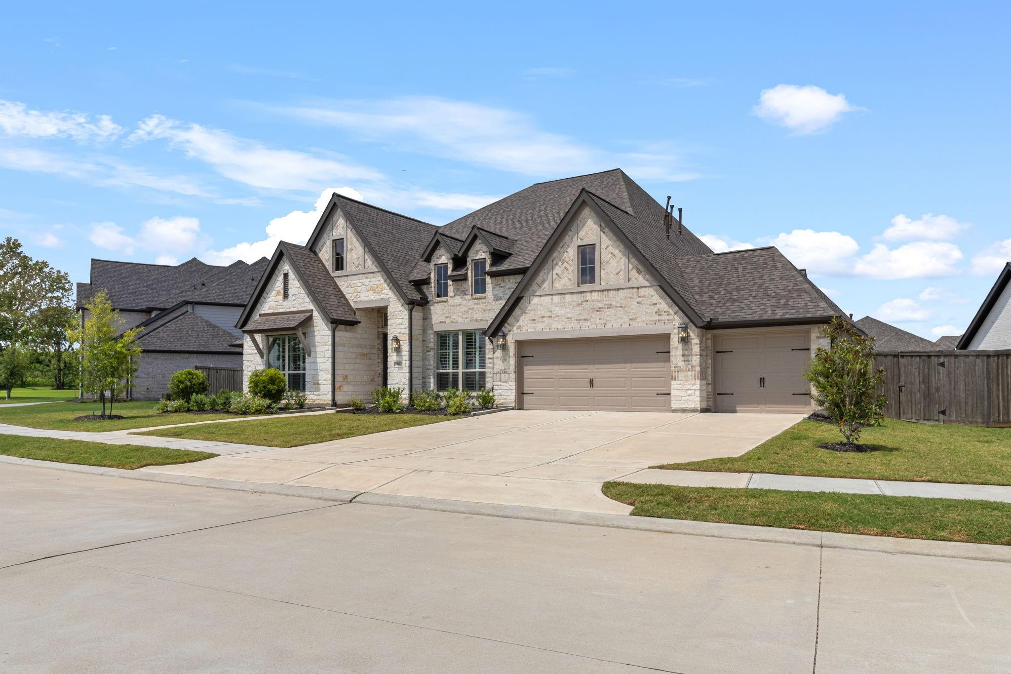 12122 Grassy Bend Drive