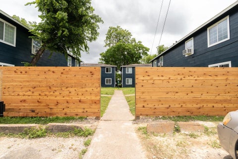 Photo of 2507 Delano St #3, Houston, TX 77004 (MLS # 45935516)