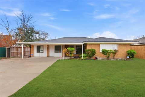 Photo of 407 Present Street St, Missouri City, TX 77489 (MLS # 64469539)