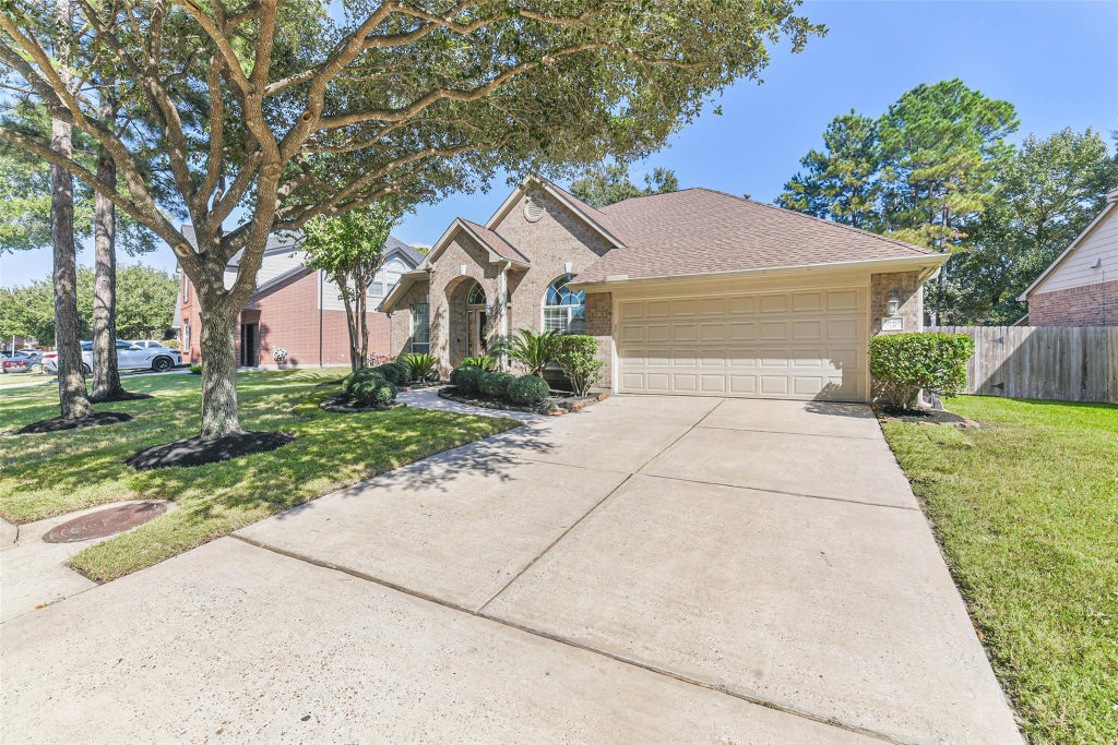 Photo of 18418 Wild Basin Trail, Humble, TX 77346 (MLS # 61634805)