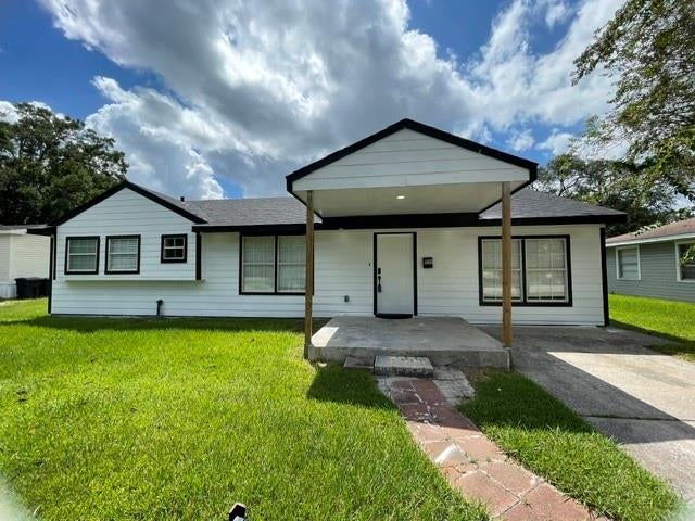 109 Del Monte Lane