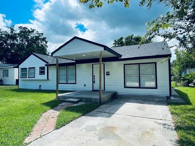109 Del Monte Lane