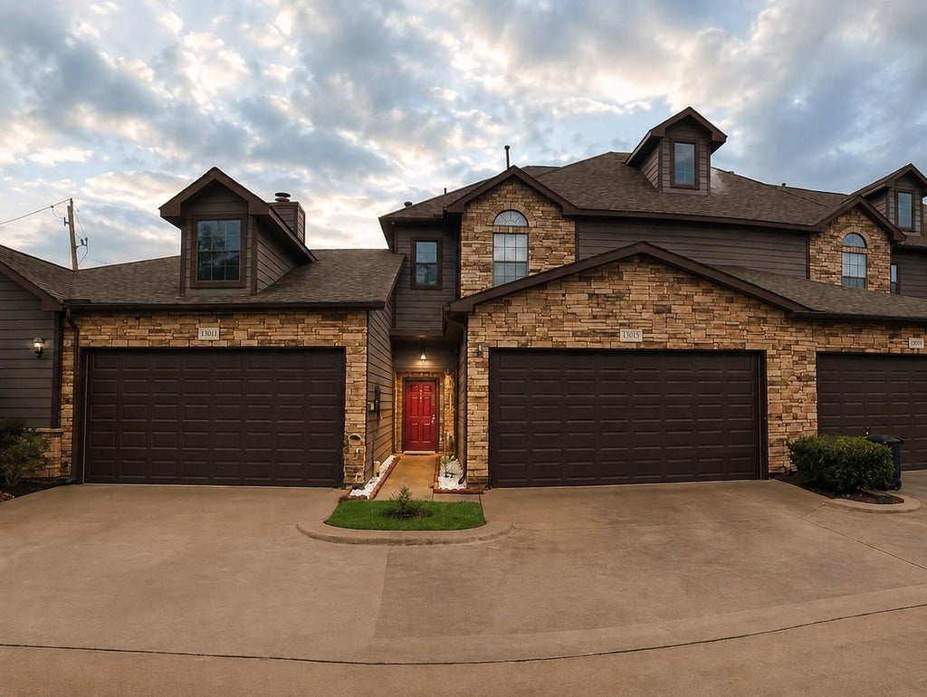 Photo of 2350 Bermuda Palms Dr, Missouri City, TX 77459 (MLS # 10651889)