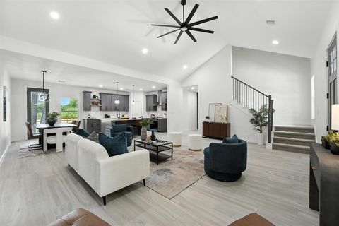 256 Davis Bend Road Alvin TX 77511