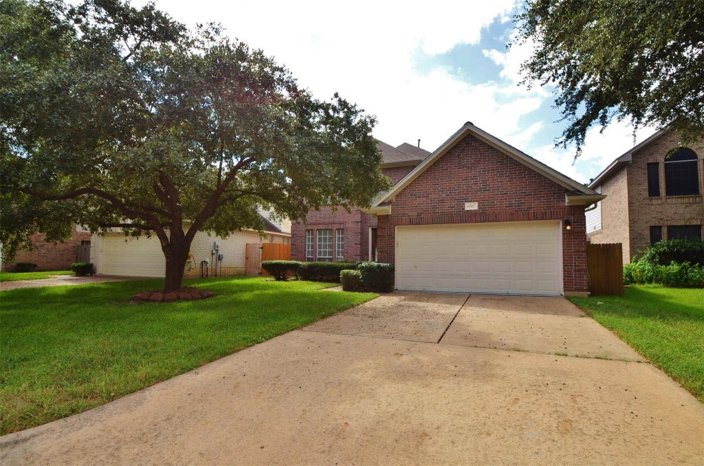 Photo of 6747 Cleft Stone Drive, Houston, TX 77084 (MLS # 43855588)