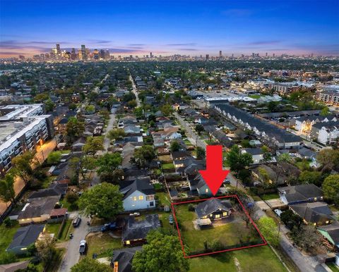 Photo of 1638 Tabor Street, Houston, TX 77009 (MLS # 67352140)