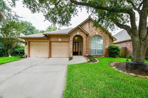 Photo of 535 Avery Drive, Sugar Land, TX 77479 (MLS # 83896220)